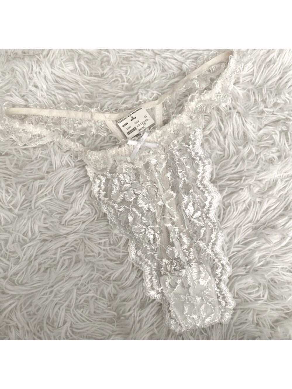 NWT Fredericks of Hollywood vintage 90’s high waist ivory lace thong